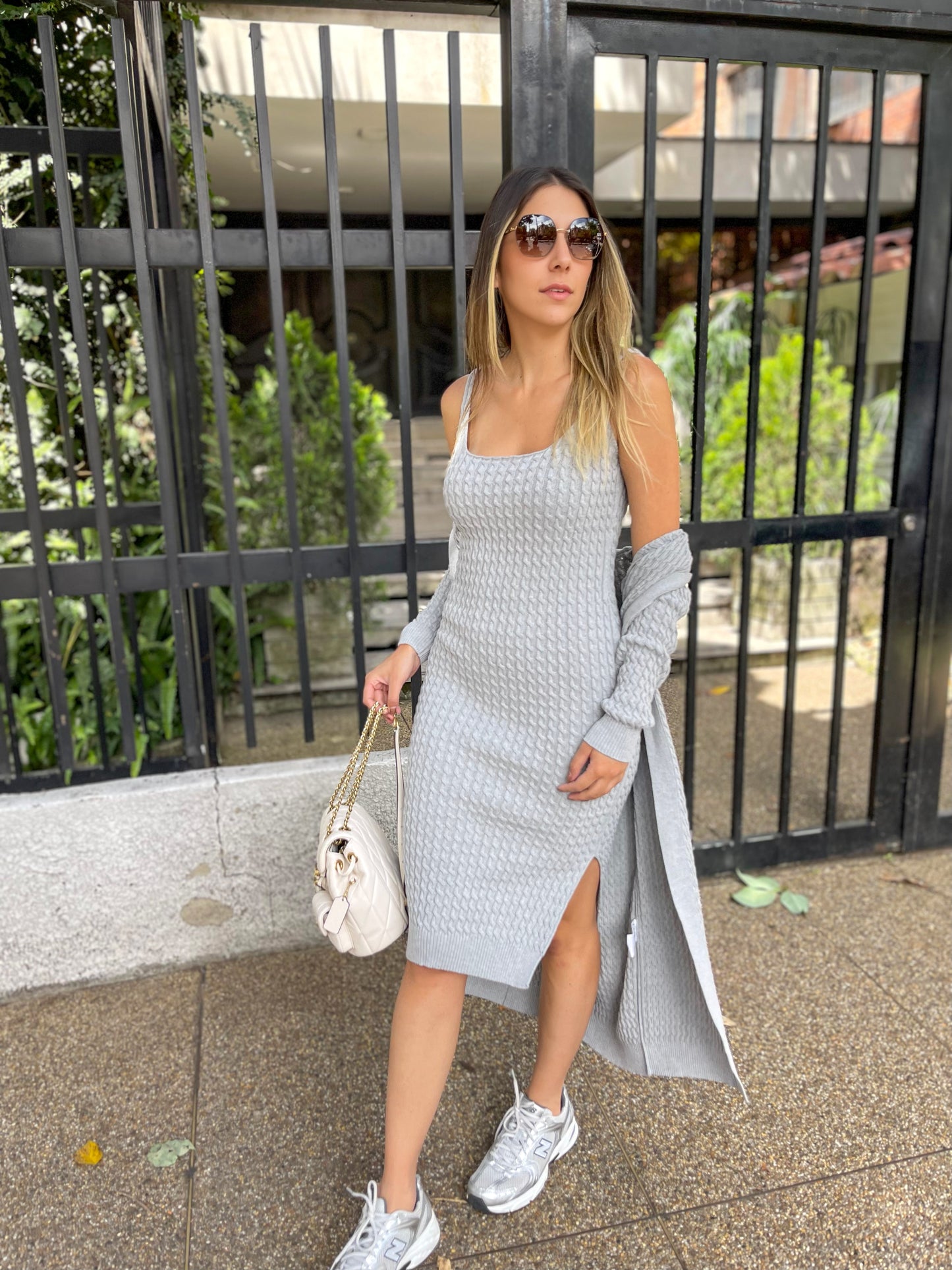Must Have Vestido Gris